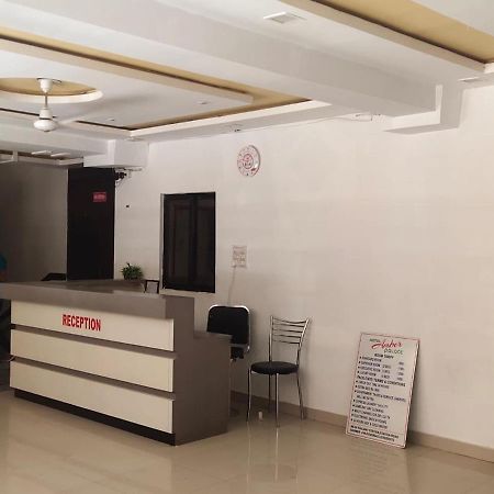 Amber Hotel Barmer 外观 照片