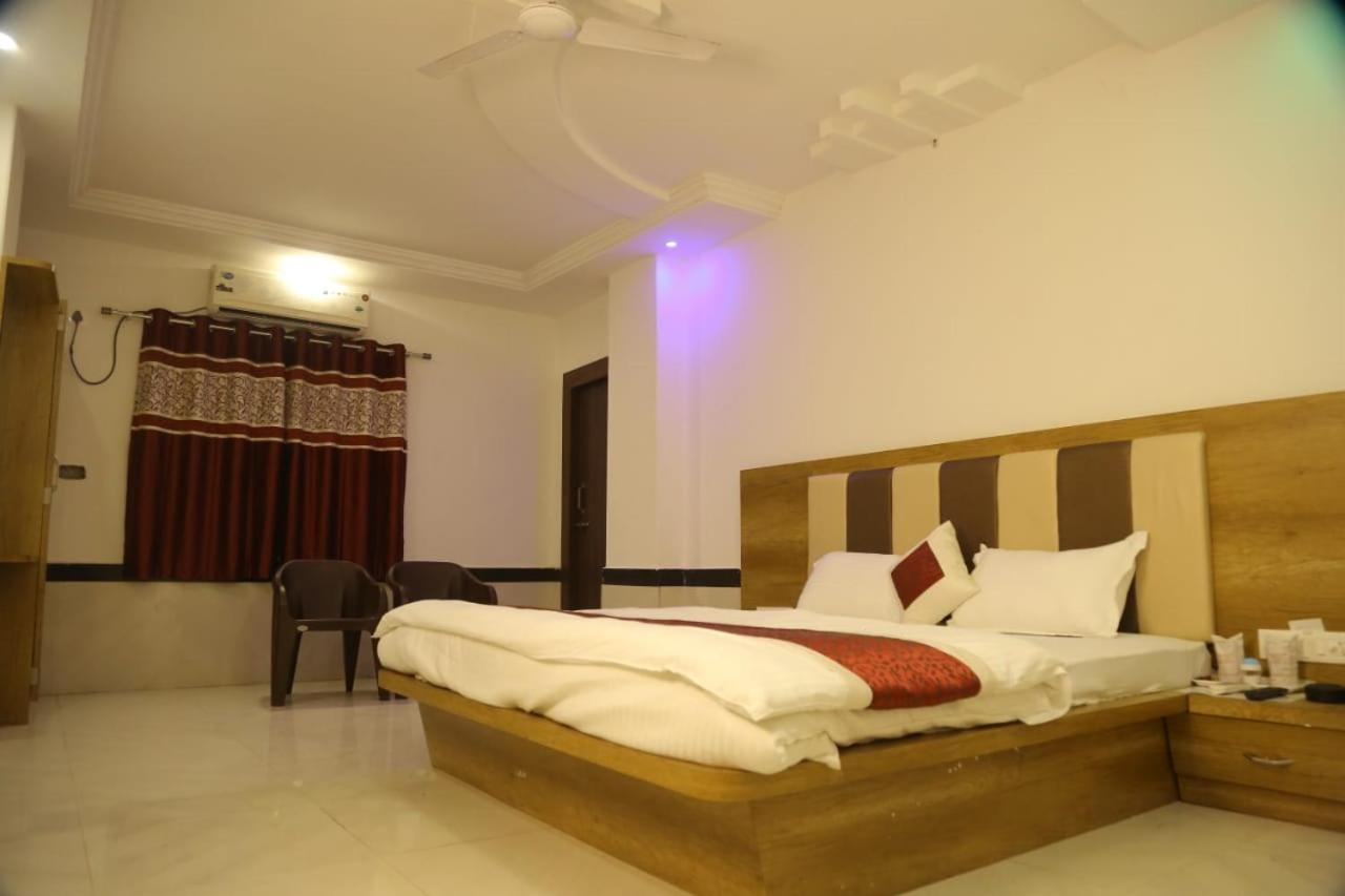 Amber Hotel Barmer 外观 照片